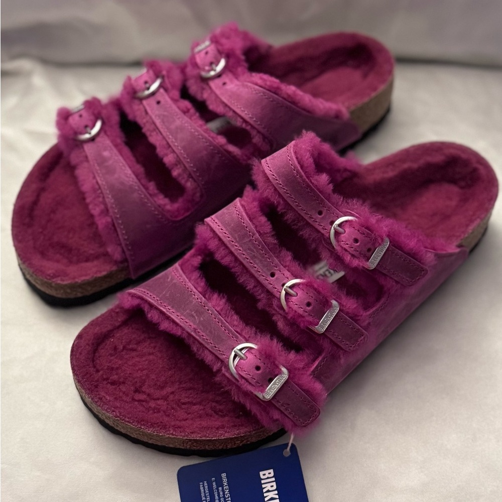 Birkenstock - Florida Fresh Shearling Sandal - Fuschia - never worn - NWT + Box